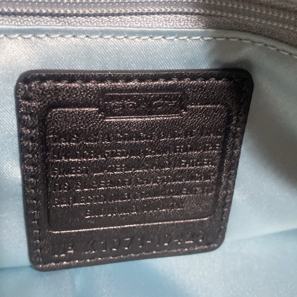 NWOT Coach Colette Black Signature shoulder bag - Picture 7 of 8